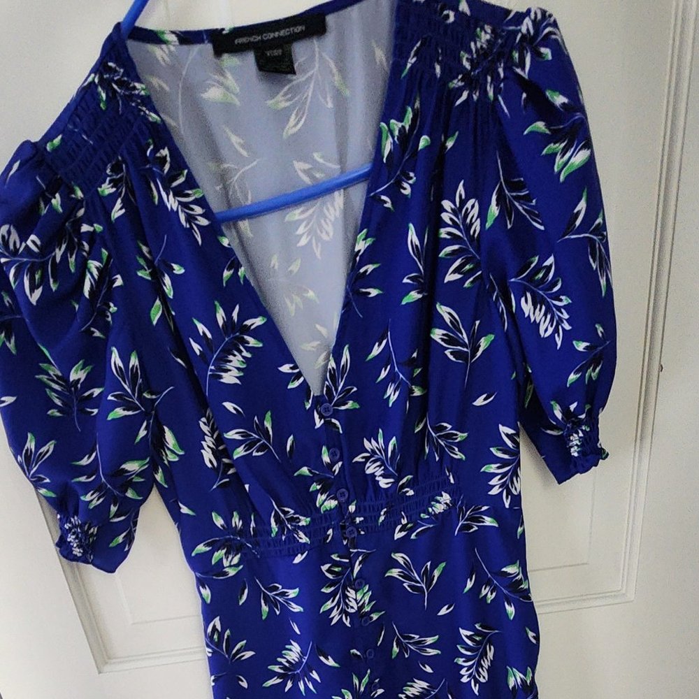 FRENCH CONNECTION Blue Foral button down dress